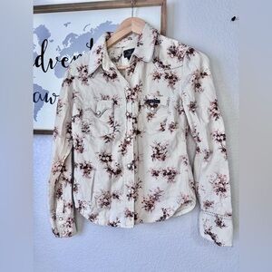 100% cotton corduroy button up lucky brand long sleeve with pearlized buttons